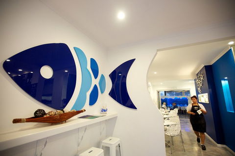 Fish Roe Gourmet Fish & Chippery - Accommodation in Bendigo 0