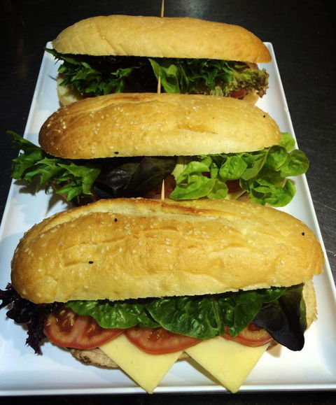 Zoe's Sweet Boutique Cafe - Accommodation in Bendigo 3