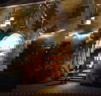 Abbey of the Roses - Christmas in July - Accommodation in Bendigo