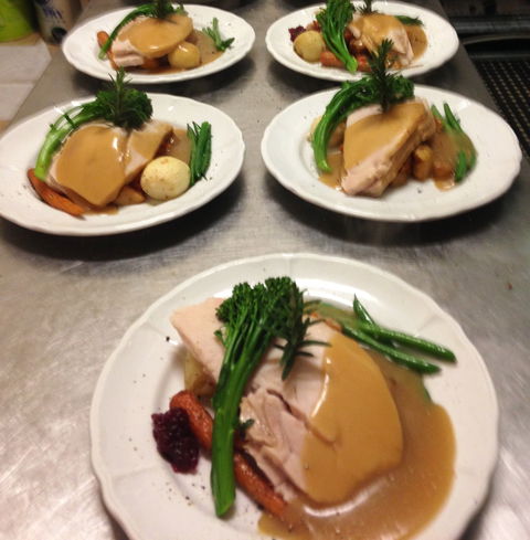 Abbey Of The Roses - Christmas In July - Accommodation in Bendigo 2