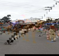 Dowling Street Christmas Party - Accommodation in Bendigo