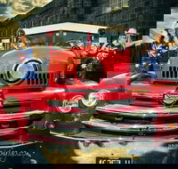 Aussie Rock Show The Retro Girls Club Boutique Hotel - Accommodation in Bendigo