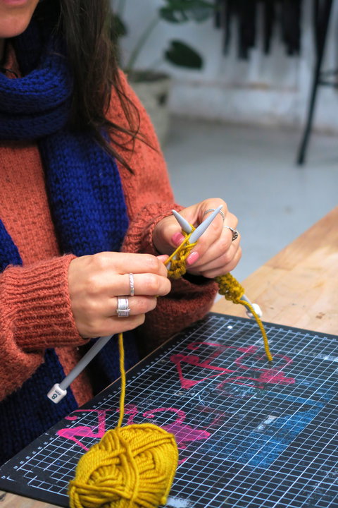 Knit & Sip! Make A Cosy Scarf - Accommodation in Bendigo 0