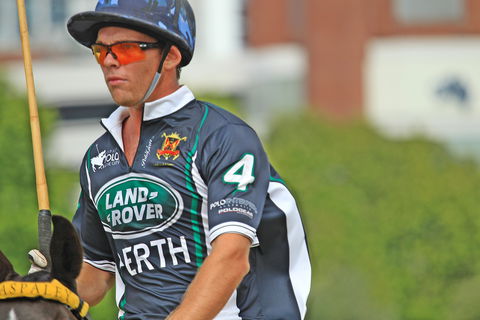 Land Rover Polo In The City - Accommodation in Bendigo 1