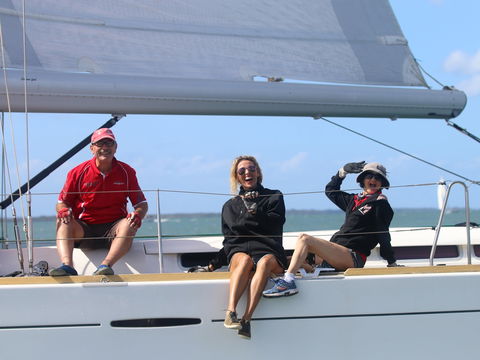 Sail Port Stephens - Accommodation in Bendigo 1