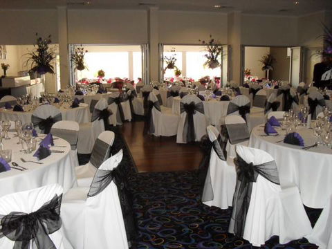 Eling Forest Winery Restaurant - Accommodation in Bendigo 0