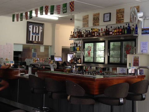 Eling Forest Winery Restaurant - Accommodation in Bendigo 2