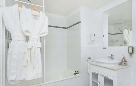 Pacific Suites Canberra - Accommodation in Bendigo 6