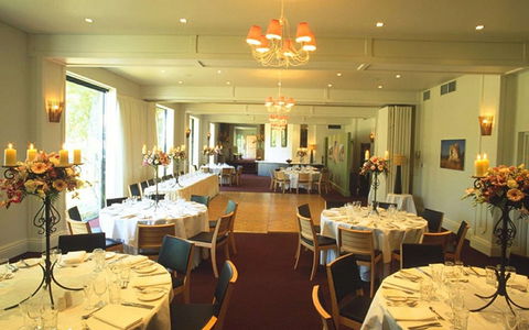 Best Western Plus The Tudor-Box Hill - Accommodation in Bendigo 5