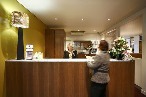 Best Western Plus The Tudor-Box Hill - Accommodation in Bendigo 3
