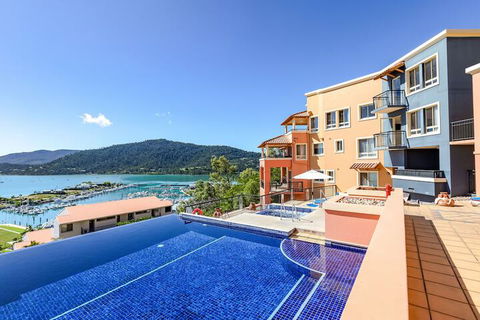 Martinique Whitsunday - Accommodation in Bendigo 4