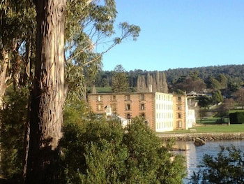 Port Arthur Villas - Accommodation in Bendigo 5