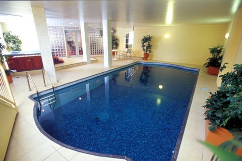 Adelaide Royal Coach - Accommodation in Bendigo 1