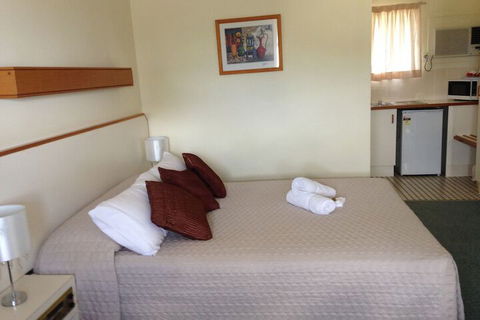 Country Rose Motel Warwick - Accommodation in Bendigo 4