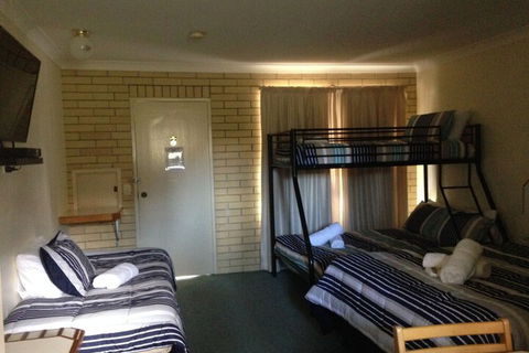 Country Rose Motel Warwick - Accommodation in Bendigo 6