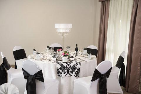 Ibis Styles Adelaide Manor - Accommodation in Bendigo 6