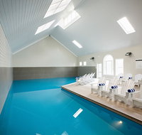 Deep Blue Hotel  Hot Springs - Accommodation in Bendigo
