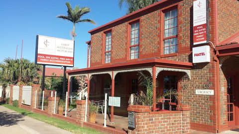 Early Australian Motor Inn - Accommodation in Bendigo 0