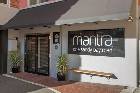 Mantra One Sandy Bay Road - Accommodation in Bendigo 5
