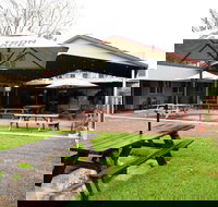 Royal Hotel Singleton - Accommodation in Bendigo