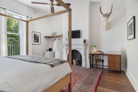 The Local Hotel - Accommodation in Bendigo 0