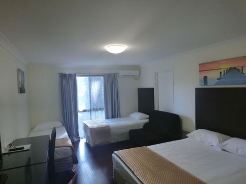 Centenary Motor Inn - Accommodation in Bendigo 3