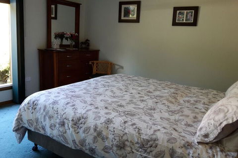 Eagles Roost Farmstay B & B - Accommodation in Bendigo 2