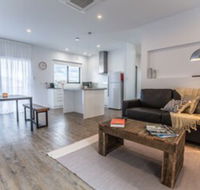 Island Quarters - Accommodation in Bendigo