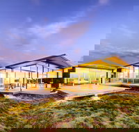 Cloudy Bay Beach House - Accommodation in Bendigo