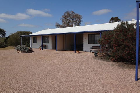 Windana Cottages - Accommodation in Bendigo 1