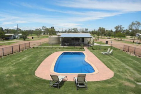 Longreach Tourist Park Caravan Park - Accommodation in Bendigo 3