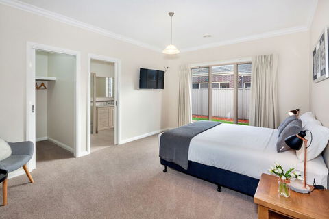 165 On Bogong - Accommodation in Bendigo 2