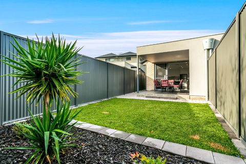 Ella House Adelaide - Accommodation in Bendigo 1