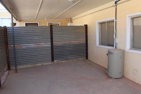 Cave Place Units - Accommodation in Bendigo 5