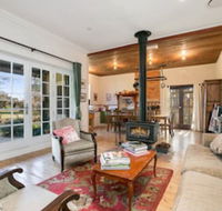 Taradale House Estate - Accommodation in Bendigo