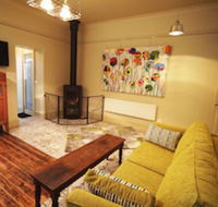 Latrobe Art Apartments - Accommodation in Bendigo