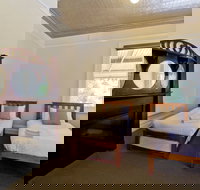 Deloraine Hotel - Accommodation in Bendigo