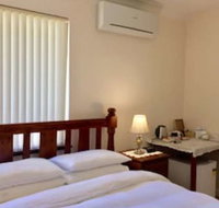 The Royal Dolphin BB in Safety Bay - Accommodation in Bendigo