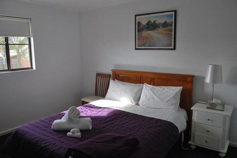 Maple Tree Cottage - Accommodation in Bendigo 0
