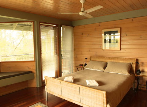 Bombah Point Eco Cottages - Accommodation in Bendigo 1