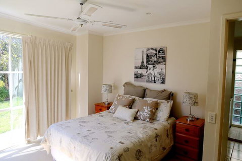 Isle Of Serenity - Accommodation in Bendigo 4