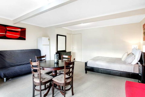 Isle Of Serenity - Accommodation in Bendigo 3