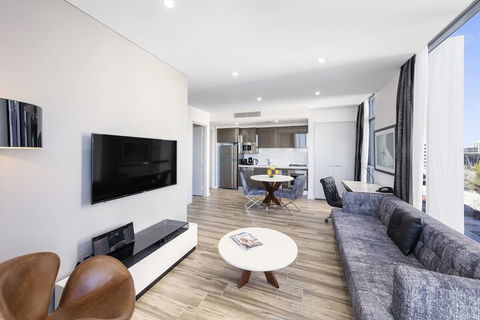 Meriton Suites Mascot Central - Accommodation in Bendigo 7