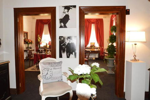 Montrose House - Accommodation in Bendigo 2