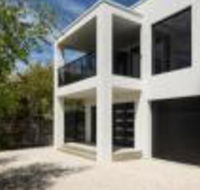 Pearl Hawley Beach - Accommodation in Bendigo