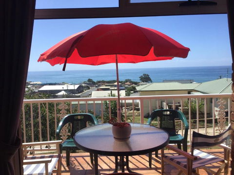 Penguin Seaside Homestay - Accommodation in Bendigo 4
