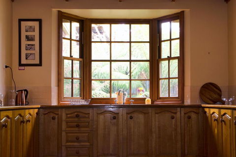 Gellibrand River Gallery Accommodation - Accommodation in Bendigo 6