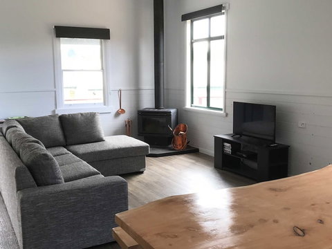 Derby Digs Cottage - Accommodation in Bendigo 4