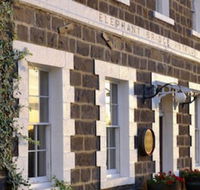 Elephant Bridge Hotel - Accommodation in Bendigo