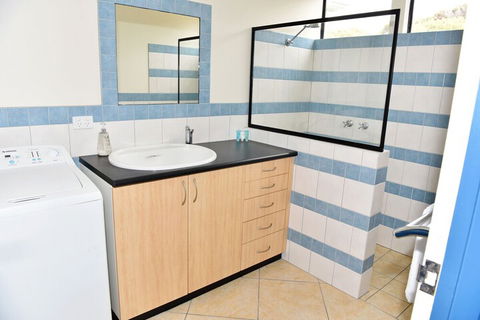Redbill Drive House - Accommodation in Bendigo 3